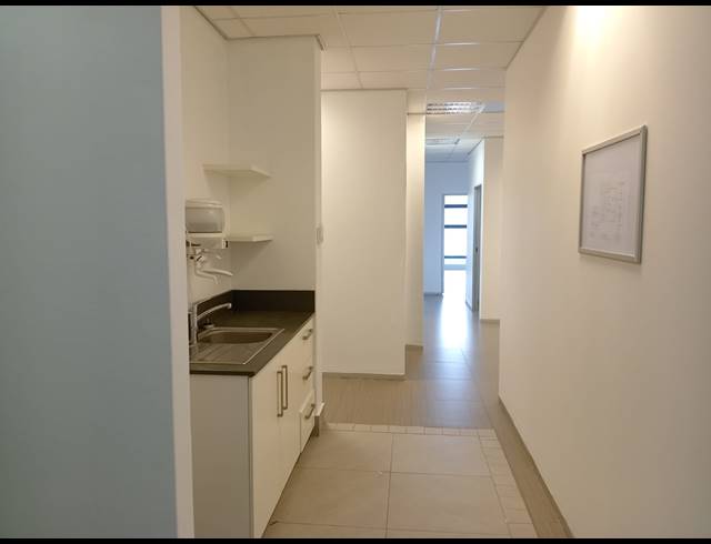 113M² OFFICE TO LET IN UMHLANGA RIDGE